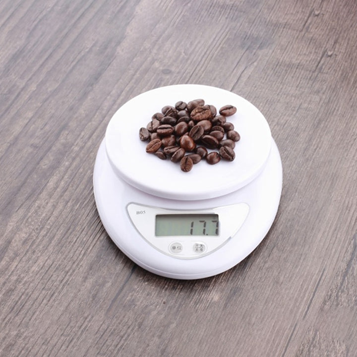 LED kitchen food scales - In use