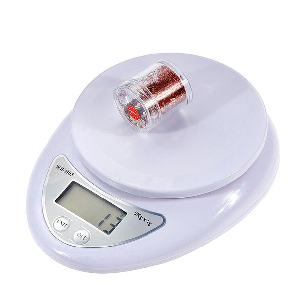 LED kitchen food scales - In use