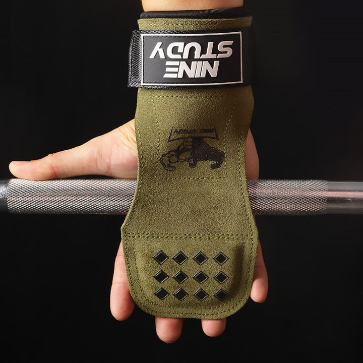 Cowhide gym gloves with adjustable wrist straps