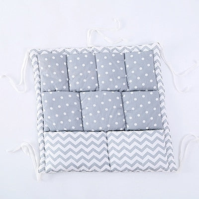Foldable bedside organizer for baby crib